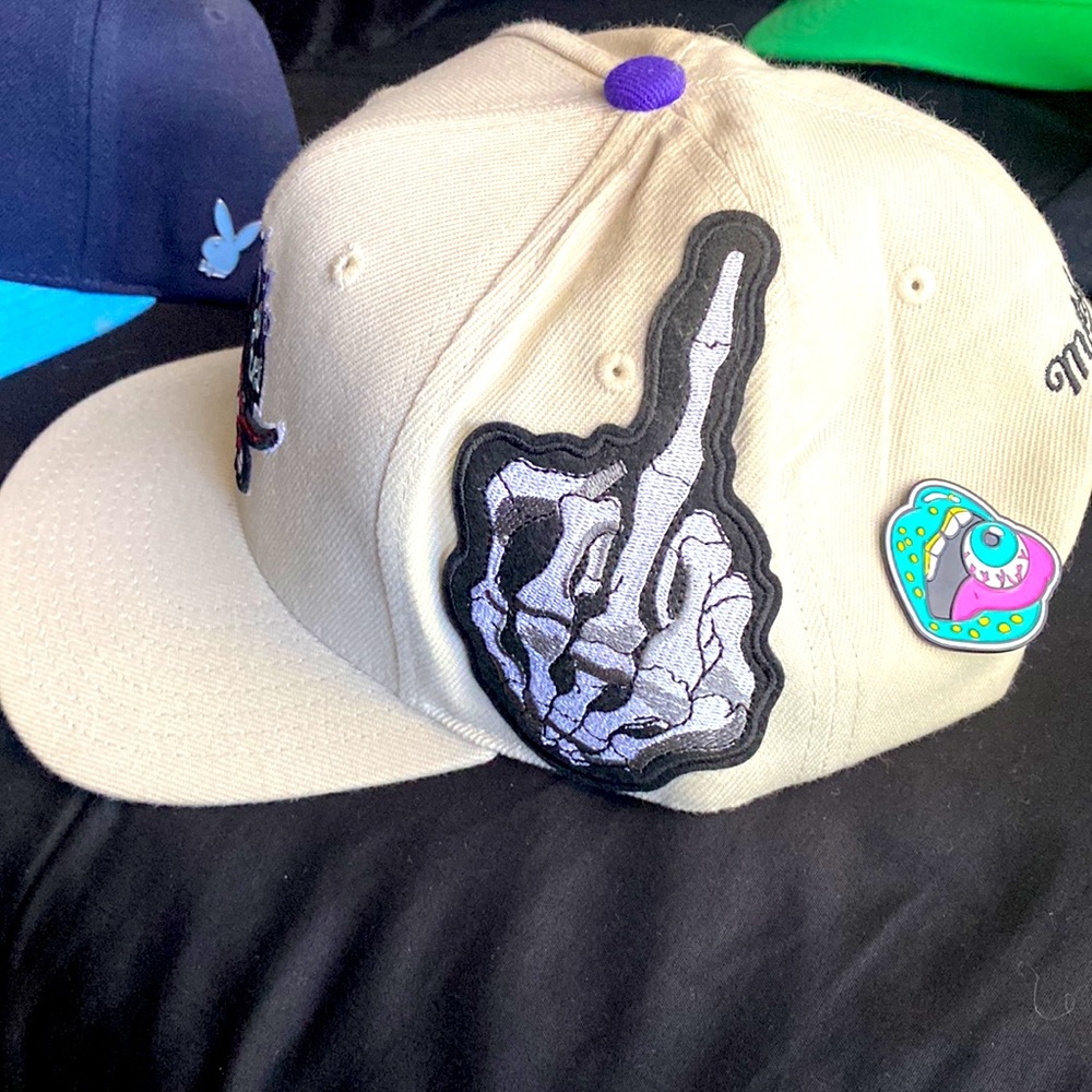 Fitted hats - Picture 6 of 10